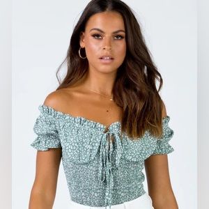 Princess Polly Bodysuit. Size 6